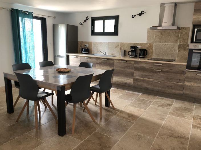 Image No.12-Maison de 14 chambres à vendre à Pernes-les-Fontaines