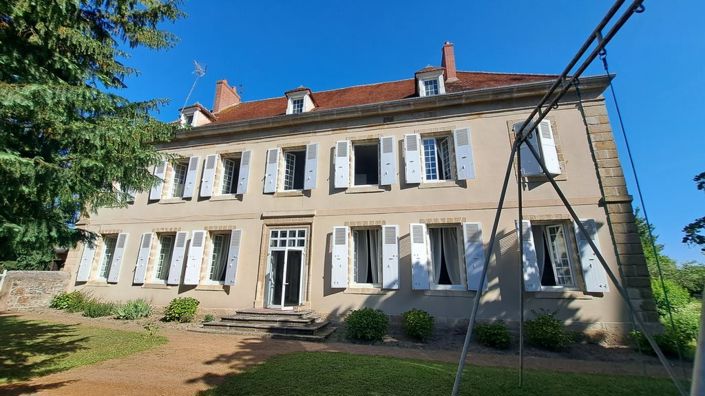 Image No.2-10 Bed House for sale