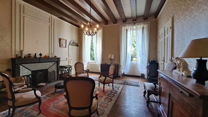 Image No.7-10 Bed House for sale