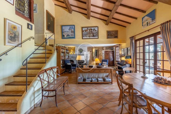 Image No.5-5 Bed House for sale