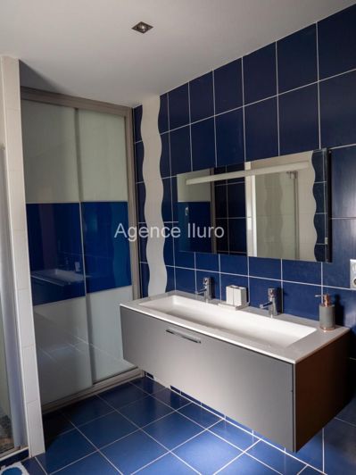 Image No.18-4 Bed House for sale