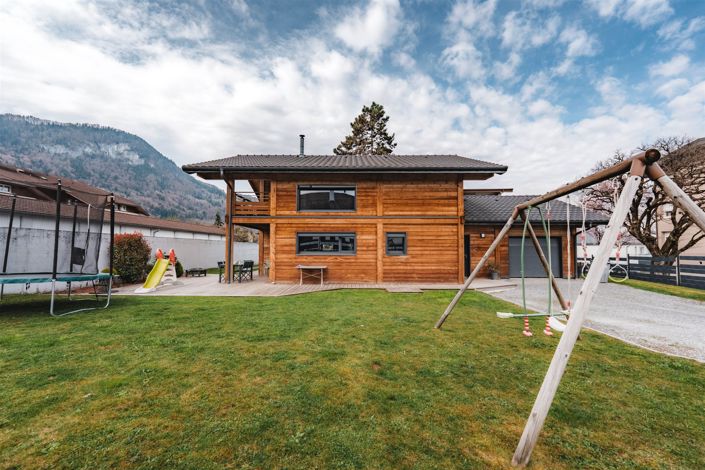 Image No.17-3 Bed House for sale