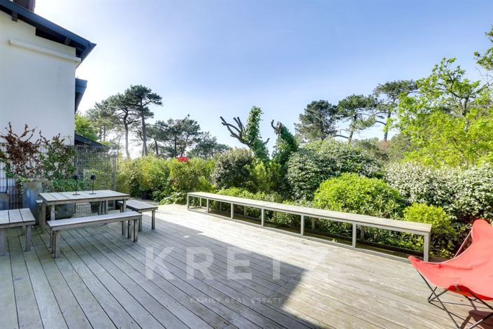 Image No.24-3 Bed House for sale
