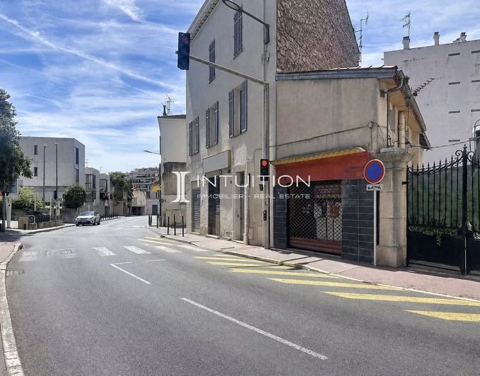 Image No.5-1 Bed House for sale