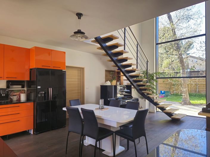 Image No.7-5 Bed House for sale