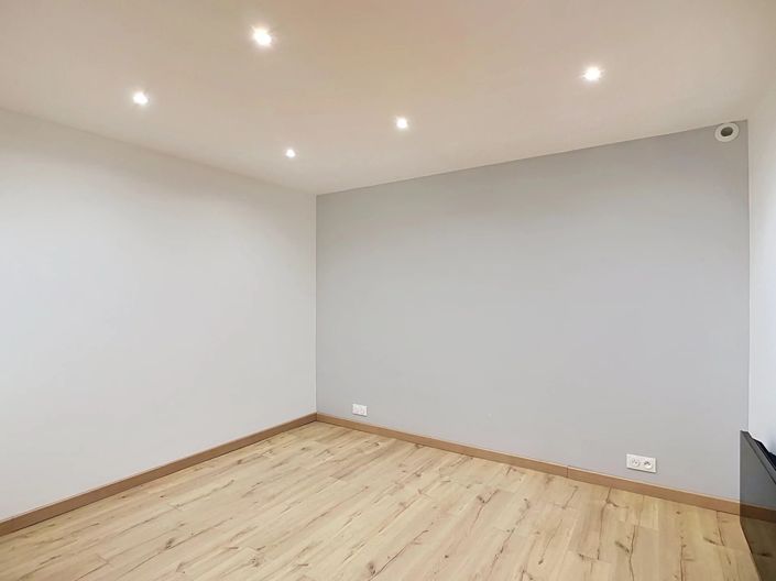 Image No.13-4 Bed Apartment for sale