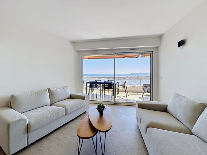 Image No.17-3 Bed Apartment for sale
