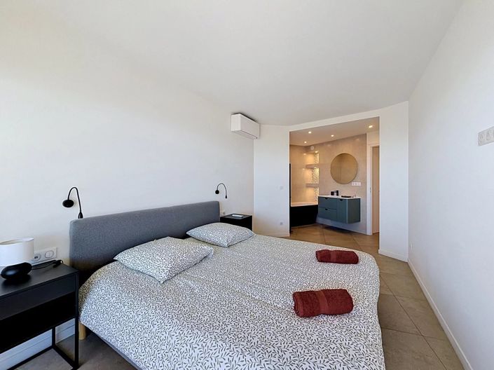 Image No.8-3 Bed Apartment for sale