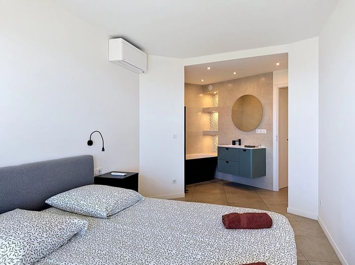 Image No.9-3 Bed Apartment for sale