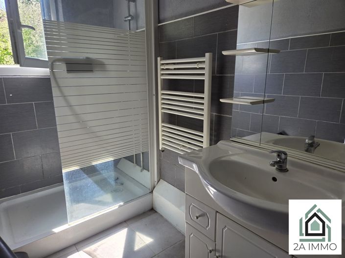 Image No.20-5 Bed House for sale