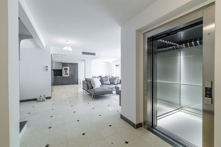 Image No.17-3 Bed House for sale