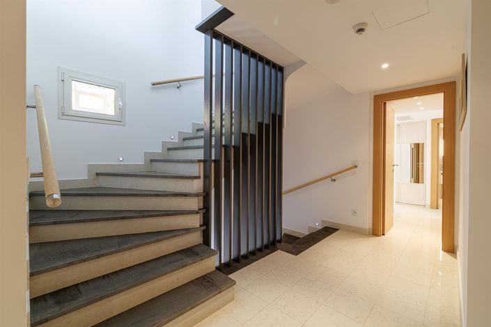 Image No.31-3 Bed House for sale