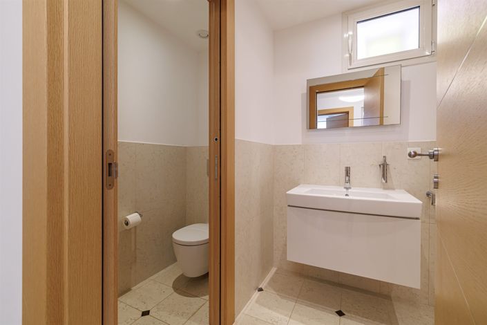 Image No.35-3 Bed House for sale