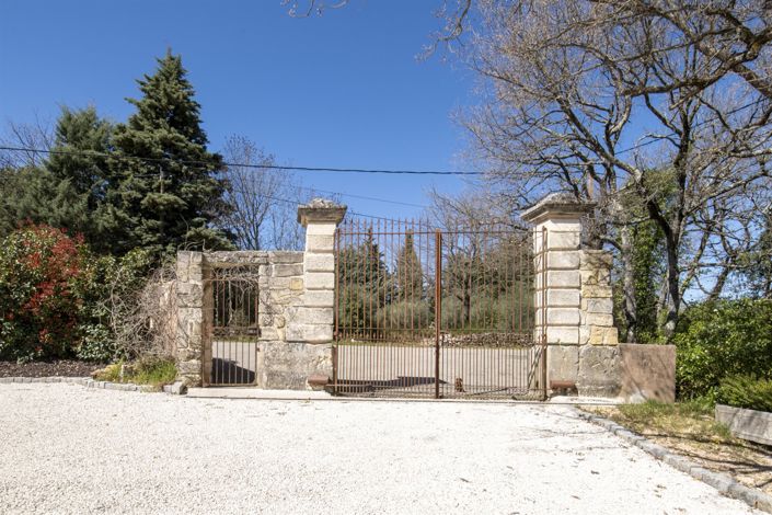 Image No.10-5 Bed House for sale