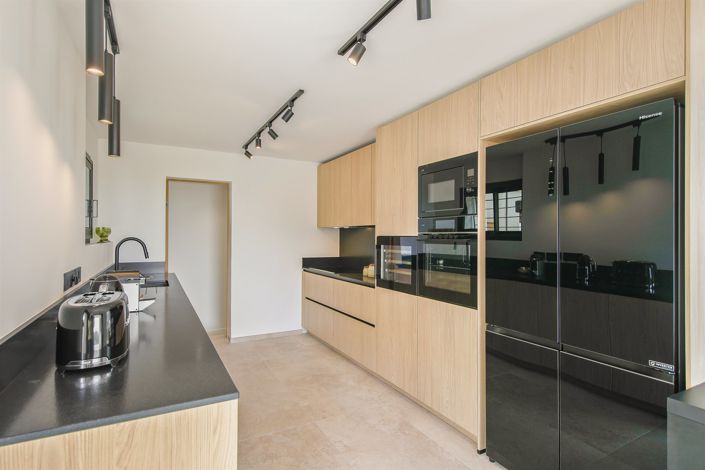 Image No.10-5 Bed House for sale