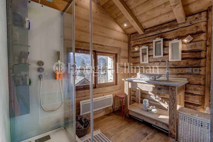 Image No.11-3 Bed House for sale