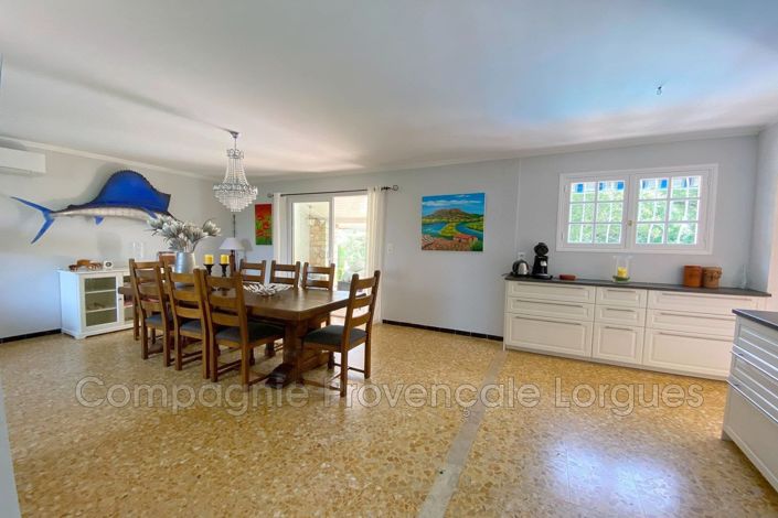 Image No.12-3 Bed House for sale