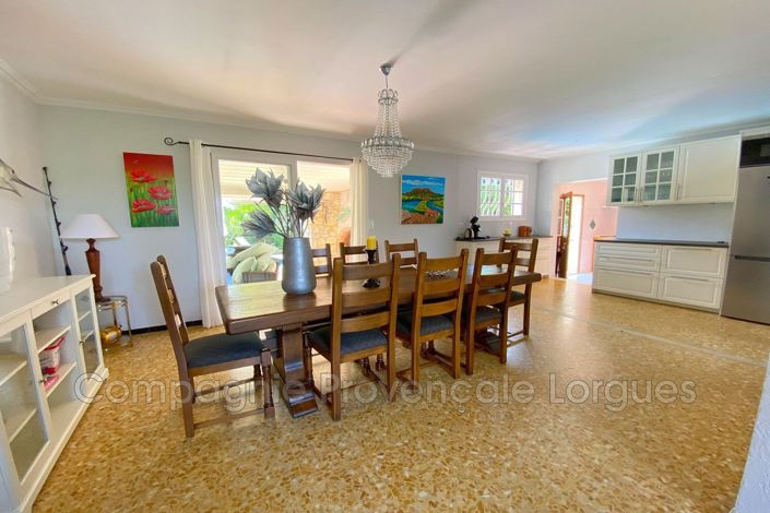 Image No.13-3 Bed House for sale