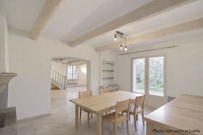 Image No.2-4 Bed House for sale