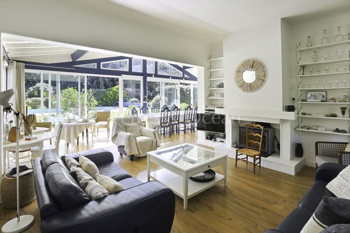 Image No.2-5 Bed House for sale