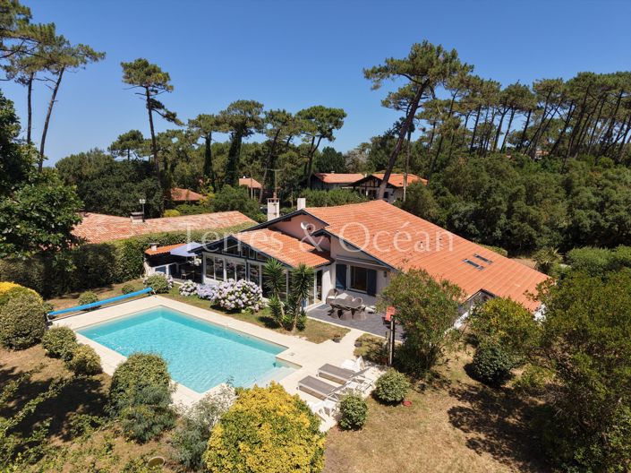 Image No.6-5 Bed House for sale
