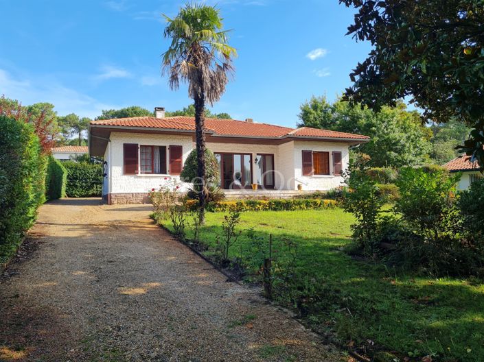 Image No.12-4 Bed House for sale