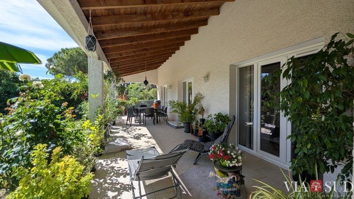 Image No.3-3 Bed House for sale