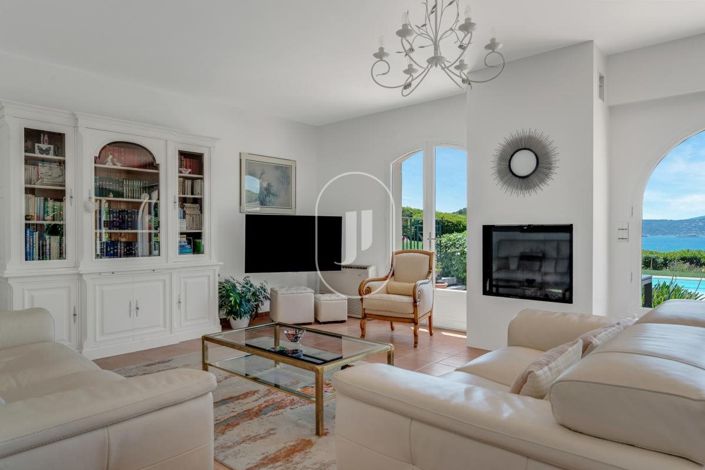 Image No.3-4 Bed House for sale