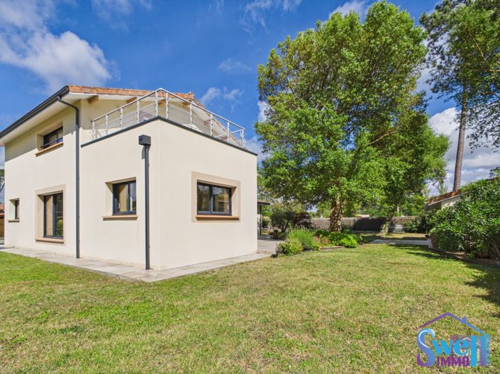 Image No.10-3 Bed House for sale