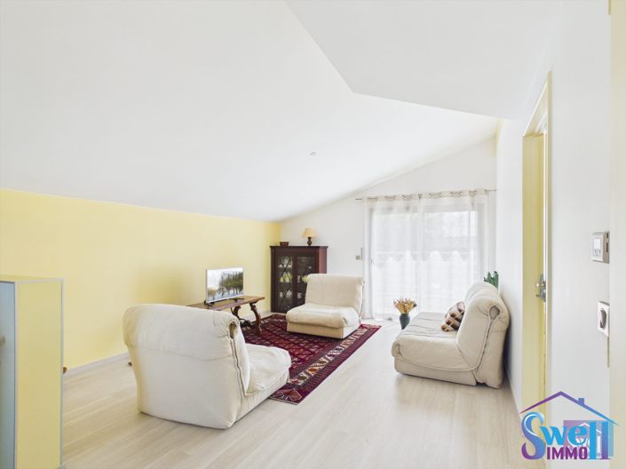 Image No.18-3 Bed House for sale