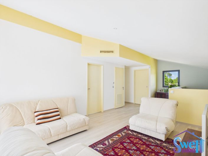 Image No.19-3 Bed House for sale