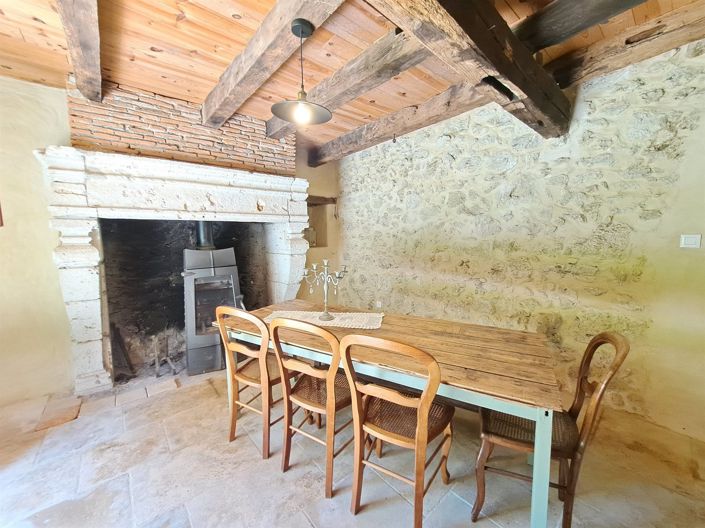 Image No.10-3 Bed House for sale