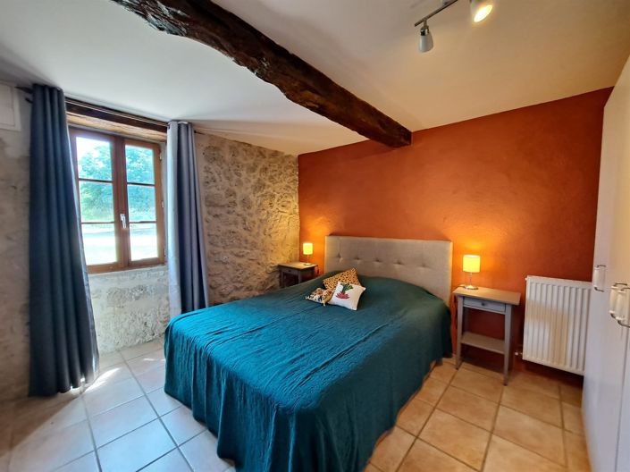 Image No.26-8 Bed Property for sale