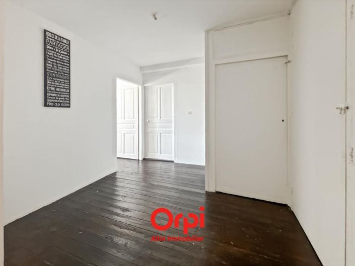 Image No.13-5 Bed House for sale