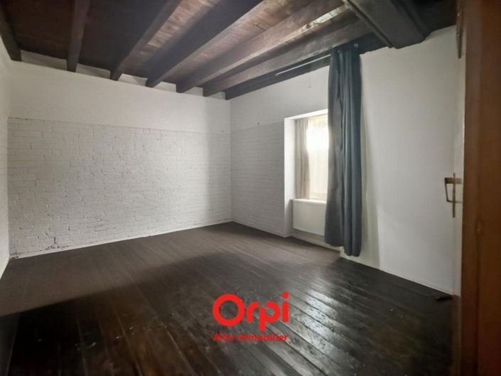 Image No.18-5 Bed House for sale