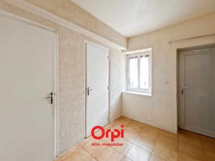Image No.4-5 Bed House for sale