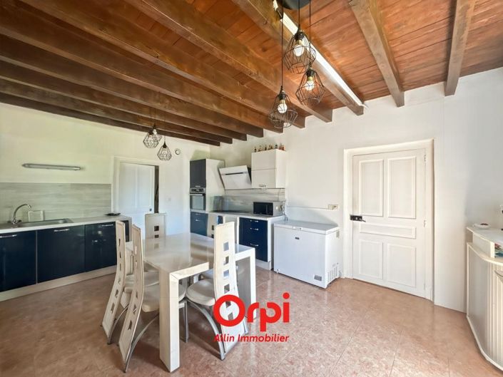 Image No.7-5 Bed House for sale