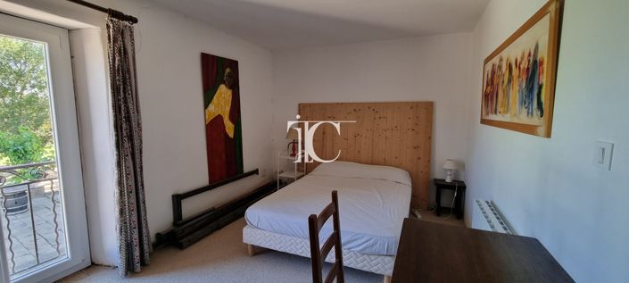 Image No.16-8 Bed House for sale