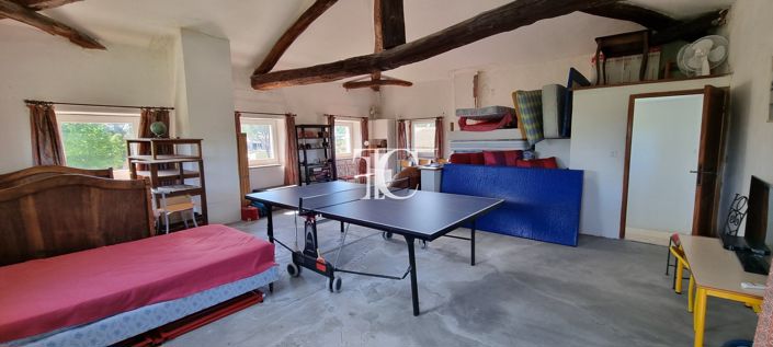 Image No.20-8 Bed House for sale
