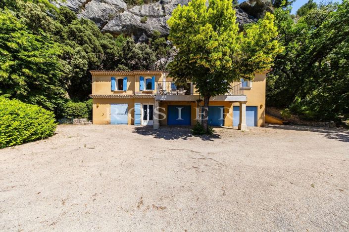 Image No.4-11 Bed House for sale