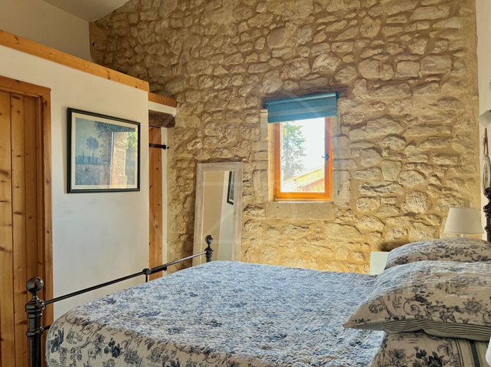 Image No.10-7 Bed House for sale