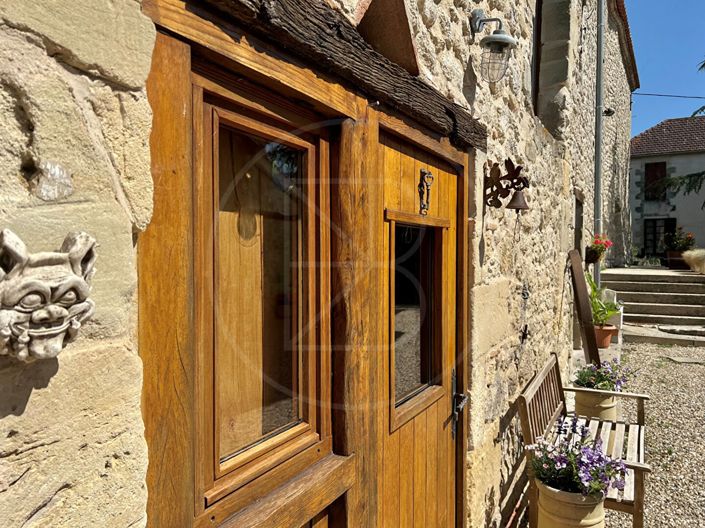 Image No.15-7 Bed House for sale