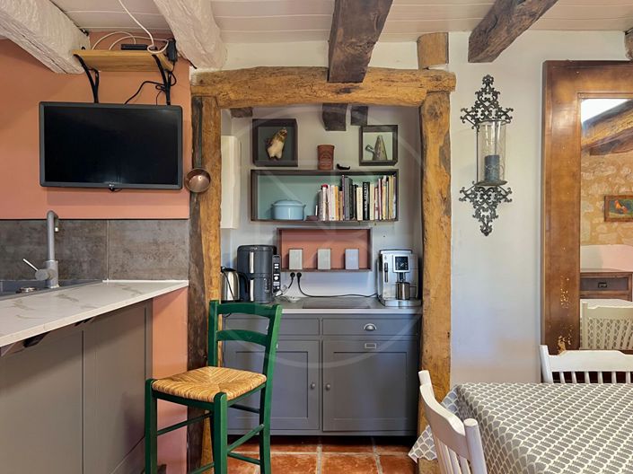 Image No.8-7 Bed House for sale