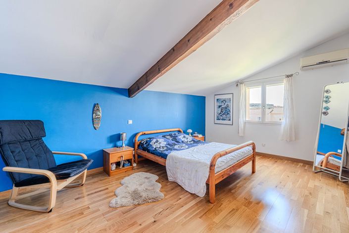 Image No.15-5 Bed House for sale