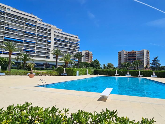 Image No.14-2 Bed Apartment for sale