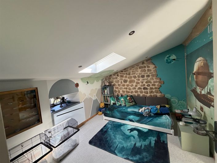 Image No.13-3 Bed House for sale
