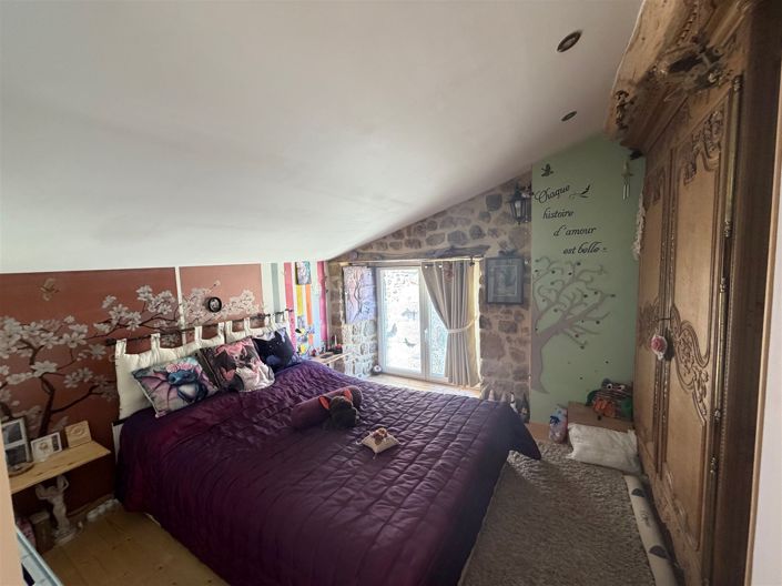Image No.18-3 Bed House for sale