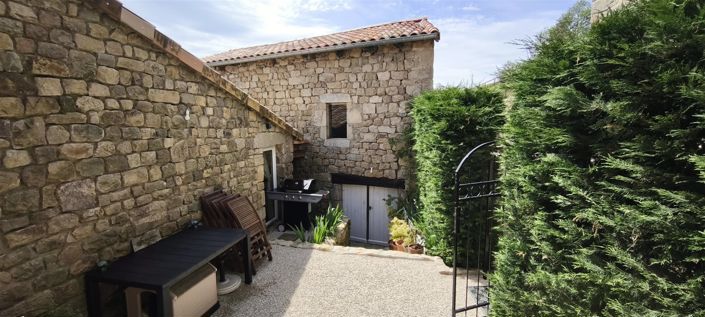 Image No.2-3 Bed House for sale