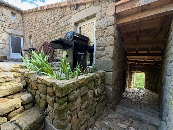 Image No.21-3 Bed House for sale