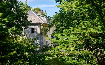 1 - Besançon, House